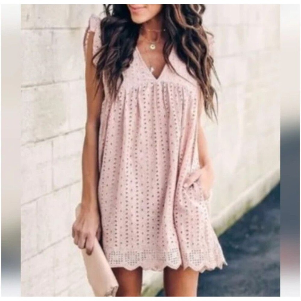 Pink Eyelet Babydoll Romper Dress Cottagecore Boho V-Neck Flutter Sleeve Medium